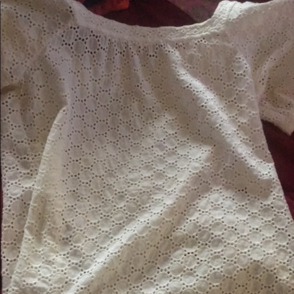 White pull over shirt for the summer time